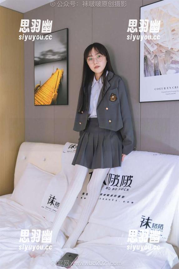 BoBoSocks袜啵啵 - 甜甜圈的最新作品短肉丝分享：脚尖加固的挑战真不简单