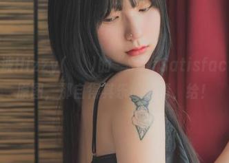 先来一波Hizzy(히지)的“SelfSatisfaction”原图，那自得其乐的表情，给！