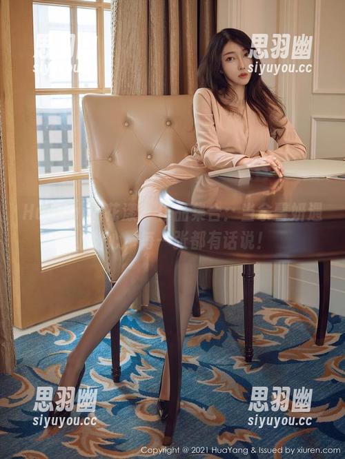 HuaYang花漾 - 作品集合：当余馨妍遇上甜心，每一张都有话说！
