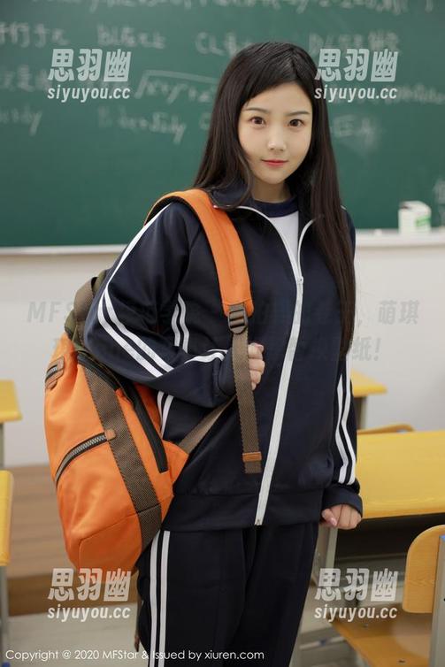 MFStar模范学院 - 自拍界的卷王，萌琪琪Irene的写真让人好想替换壁纸！