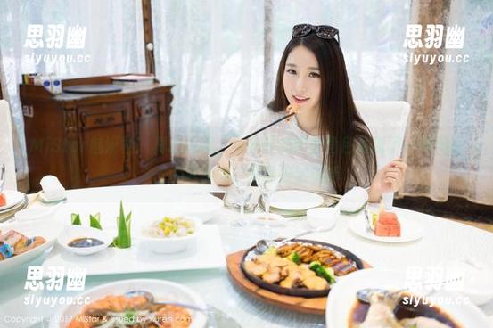 MiStar魅妍社 - 真心佩服，穆菲菲的护士角色展现了一种无圣光的真实力，原图果然说话