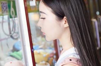 MiiTao蜜桃社 – 纯白的诱惑！爱丽莎Lisa美图，让我想起我每次洗衣服和白色衣服打架的悲惨历史！