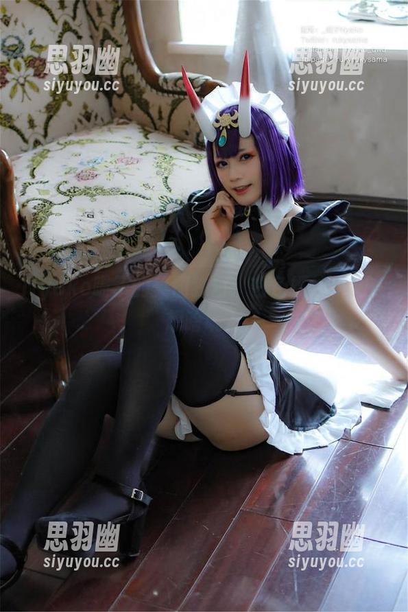 Nyako喵子的美图独白：白色婚纱，她在想啥呢？