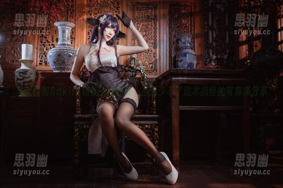 当天使和Sakiiii翎柒一起跳舞，当然少不了这本搞怪的写真集分享