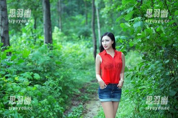 TuiGirl推女郎 - 艾栗栗的长腿福利免费送：这腿买一送一的节奏吗？