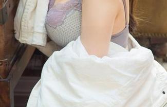 UGirls尤果网 – 信悦儿毛衣写真，值得收藏，但我可能没那个胆子穿