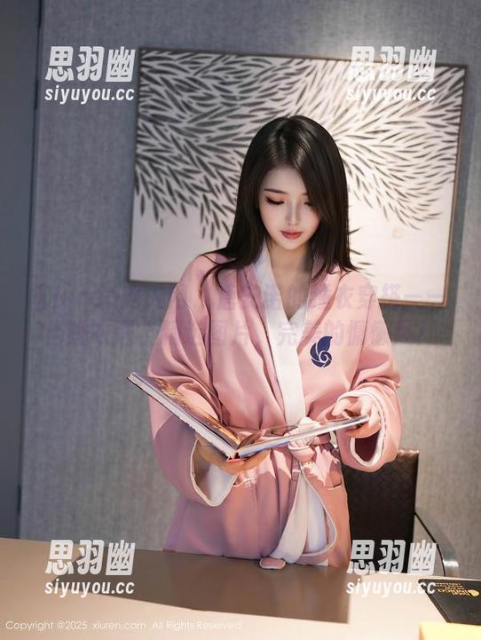 Xiuren秀人网 - 唐安诺的睡衣穿搭——当睡衣遇上精选图片，完美的慵懒风！
