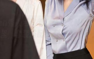 Xiuren秀人网 – 看！张思允Nice的写真集里，套装搭配我不会的系列……