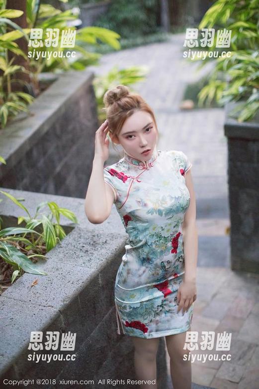 Xiuren秀人网 - 林子遥当女王了！福利不算多，但原图真让人停下脚步。