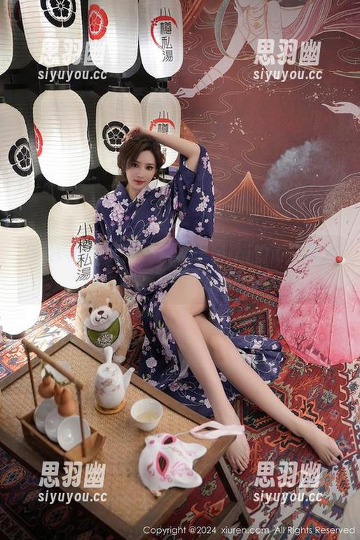 Xiuren秀人网 - 糯美子Mini的浴缸套图：看年华在水波里慢慢洗掉