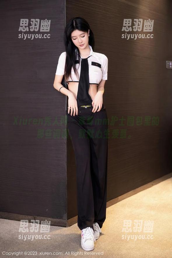 Xiuren秀人网-草莓mm Xiuren秀人网 - 草莓mm护士图包里的那些调调,默默心生羡慕。