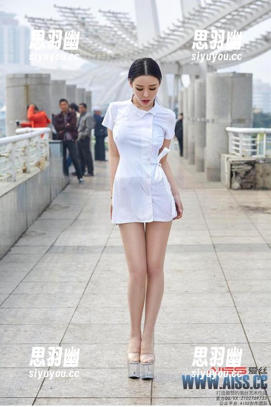aiss - 若兮的体操服穿搭：这原图看完，让我开始质疑‘天生我才’的说法！