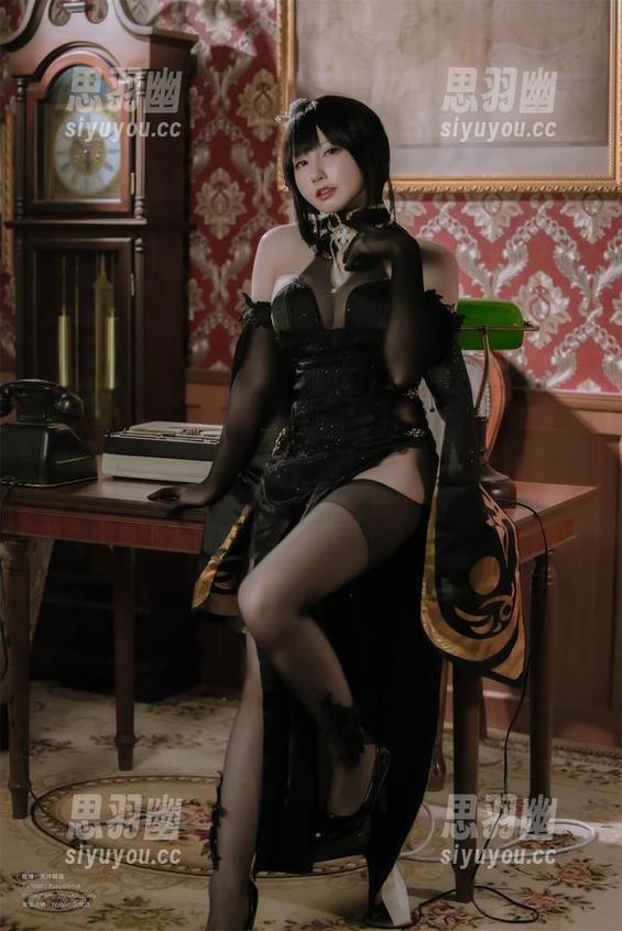 nyako喵子大魔王，向日葵比基尼，私房令人想不到的抗衡