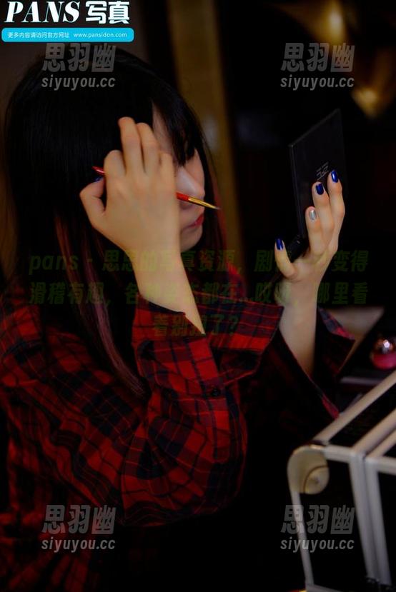 pans - 思思的写真资源，剧情一秒变得滑稽有趣，各种姿态都在...哎呀，哪里看着别扭了？