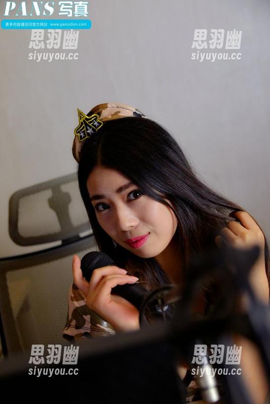 pans - 蕾蕾与她那不太靠谱的‘女友’合集分享，感觉她们随时可能开趴！