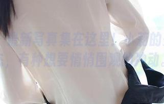 rosi – 最新写真集在这里！小莉的少女姿态，有种想要悄悄围观的冲动。