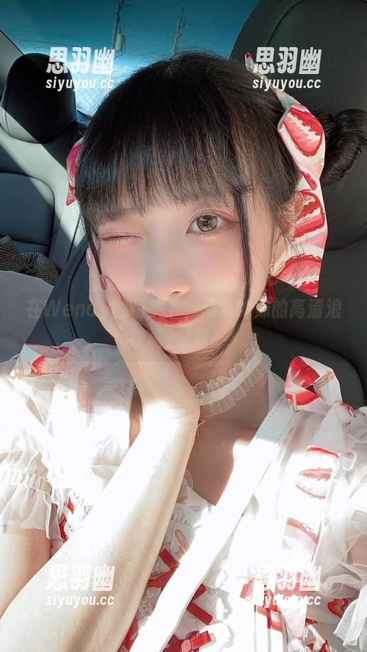 在Wendy的镜头下，黑猫妹妹的高清浪漫分享