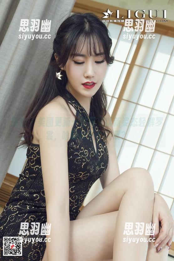 丽柜 - 美图更新：阳阳又以新姿态轻解罗裳，啥时候开个人展？