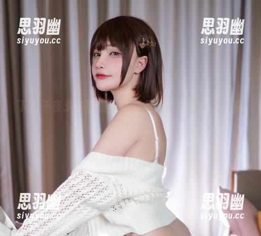 下载千夜未来的最新比基尼图包，别说我没提醒你！