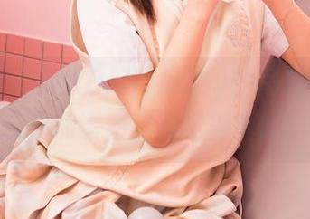 嗲囡囡 – 欣欣Rubybaby的写真：女仆装扮的诱惑，你觉得真吗？