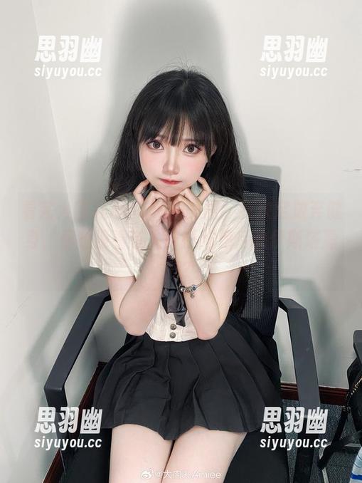看完大肉丸Amiee的美图，我决定放弃健身，你是没看过人一顿吃饱后的伊斯塔凛吗？