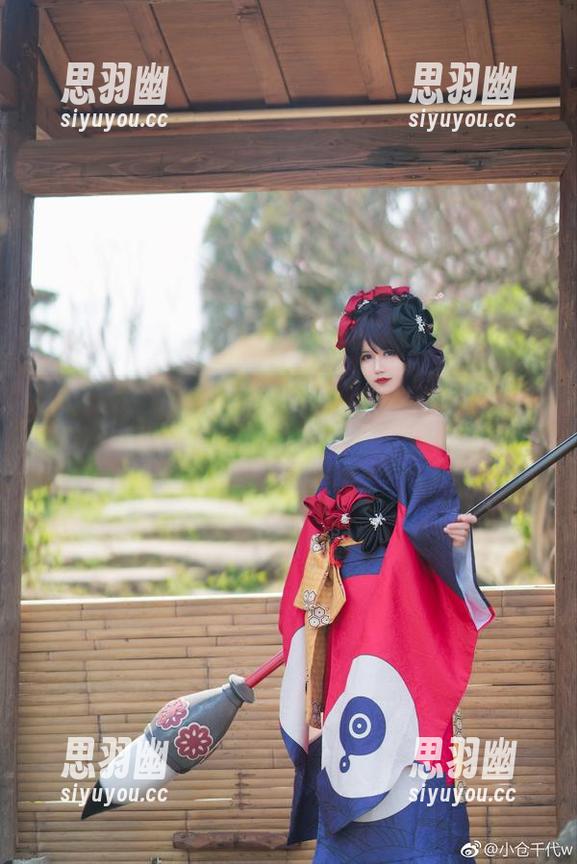 小仓千代w福利时刻，制服写真你看了没？严肃点，别错过了