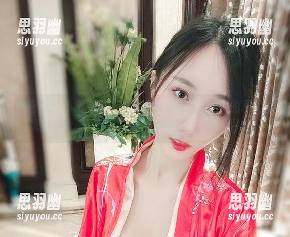 微密圈 - 小玉吃果冻的马甲线系列：无圣光的图片围绕着那神奇的肌肉线条，好奇这是怎么做到的？