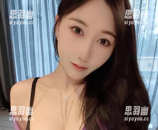 微密圈 - 下载小玉吃果冻的“男友视觉”，不收费，但心的波动自担！