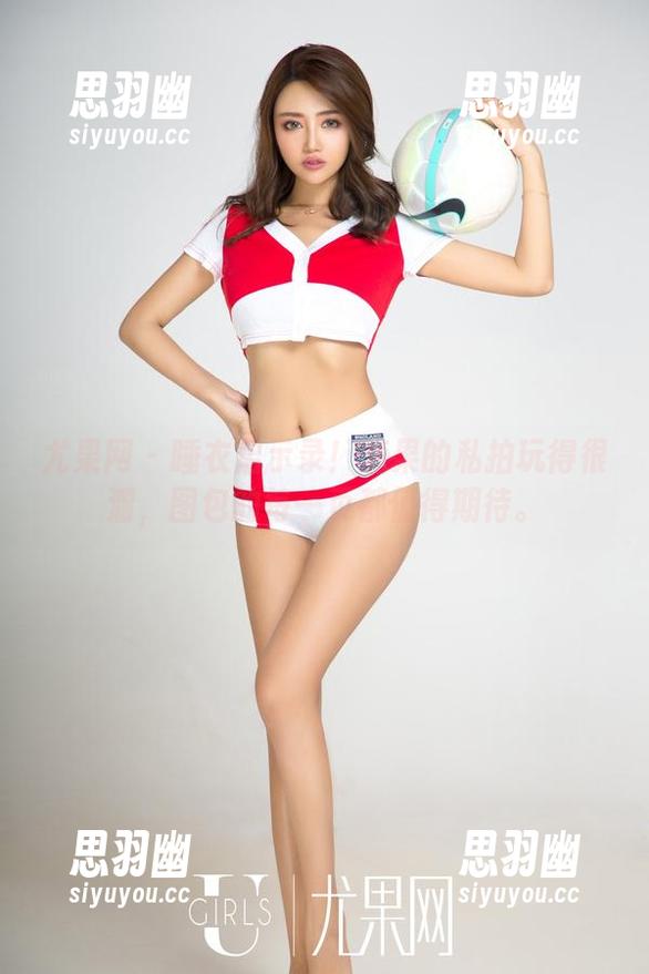尤果网 - 睡衣启示录！糖果的私拍玩得很溜，图包的每一页都值得期待。