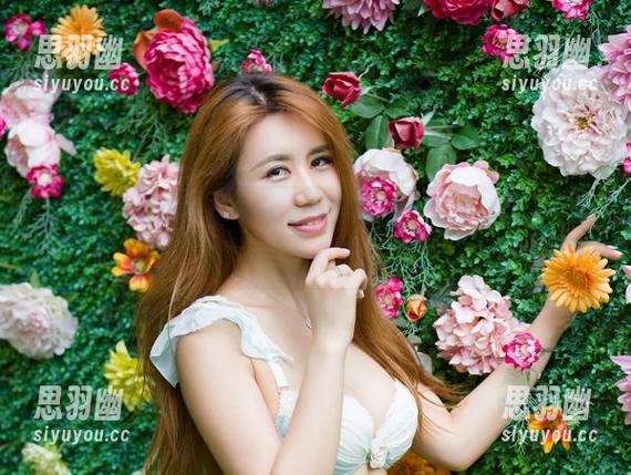 尤物馆 - 在线打卡Amrita贞贞的教室，原图超“真实”！