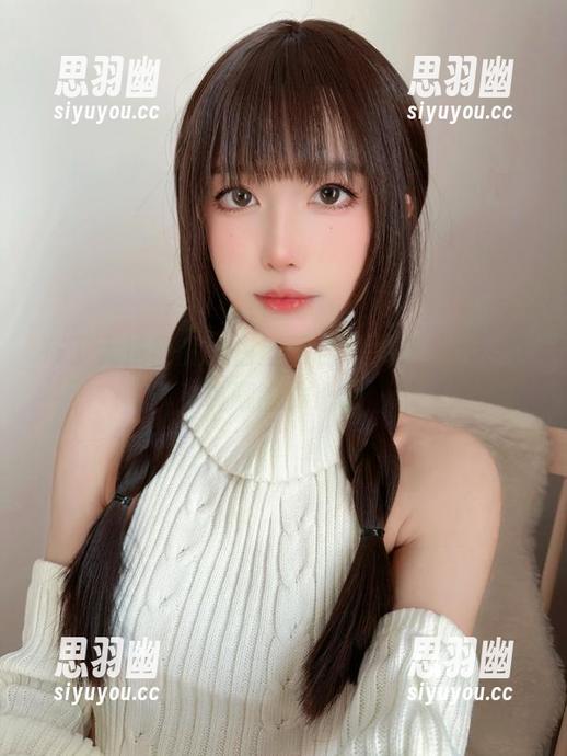 布丁大法出品：白丝百合和发条，cos里隐藏的小心思