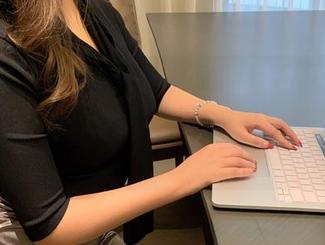 微密圈 – 专属张思允nice的“美脚”合集，可能会有些小迷糊——谁能拒绝这般诱惑呢！