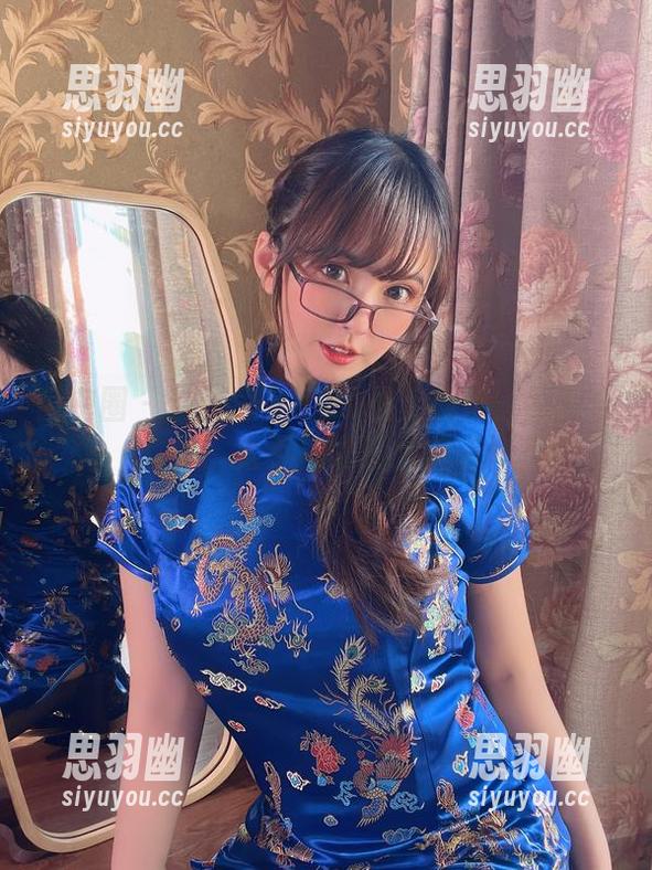 微密圈 - 当张思允nice遇上旗袍：原图合集，太不按常理出牌了