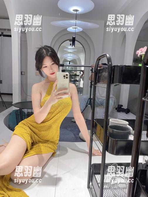 嗨，抖娘利世的“霞之丘诗羽内衣”作品集，绝对值得一看～肯定不单纯！