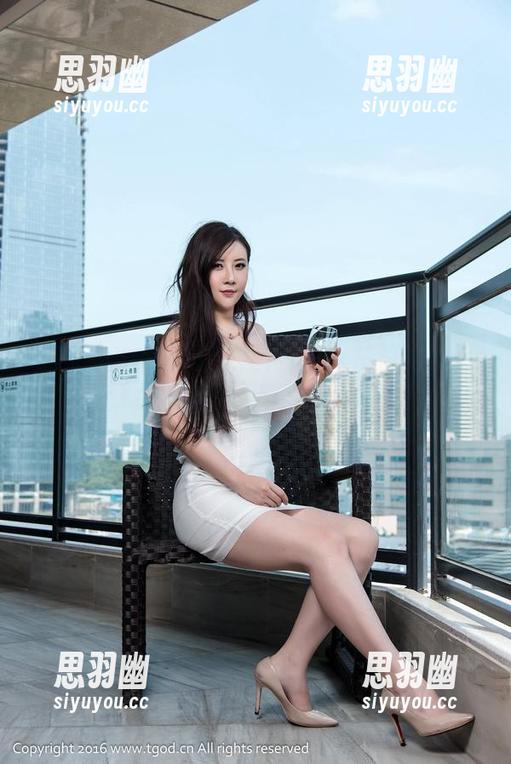 推女神 - 老铁看这里！Milk楚楚的裸足在线合集，别人穿高跟我跟风！