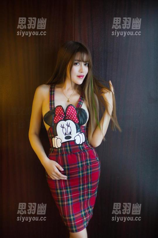 推女郎 - 吻熙在天台的美图，真让我有种…往下跳的感觉，不过当然是形容而已！
