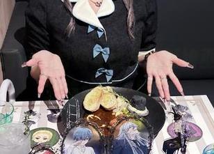 私拍奇遇记：月城委员会的狐娘巫女，谁会偷偷瞄一眼？