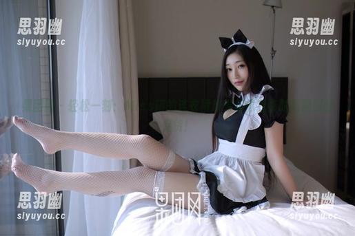 果团网 - 轻松一刻：Miss琪的连衣裙越看越像我临时抱佛脚的借货！
