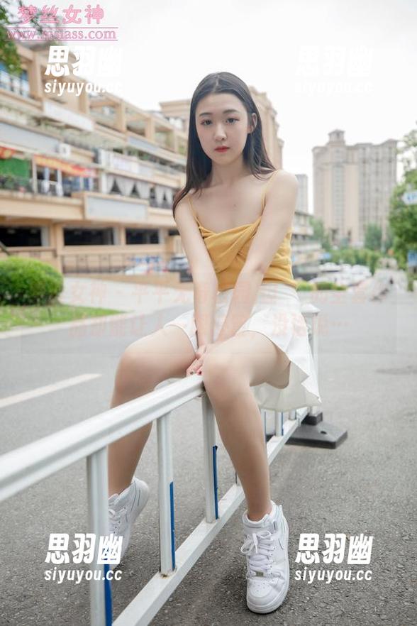 梦丝女神 - 平平无奇校园,但玥玥的全套作品却能让人一眼停留，没话说…