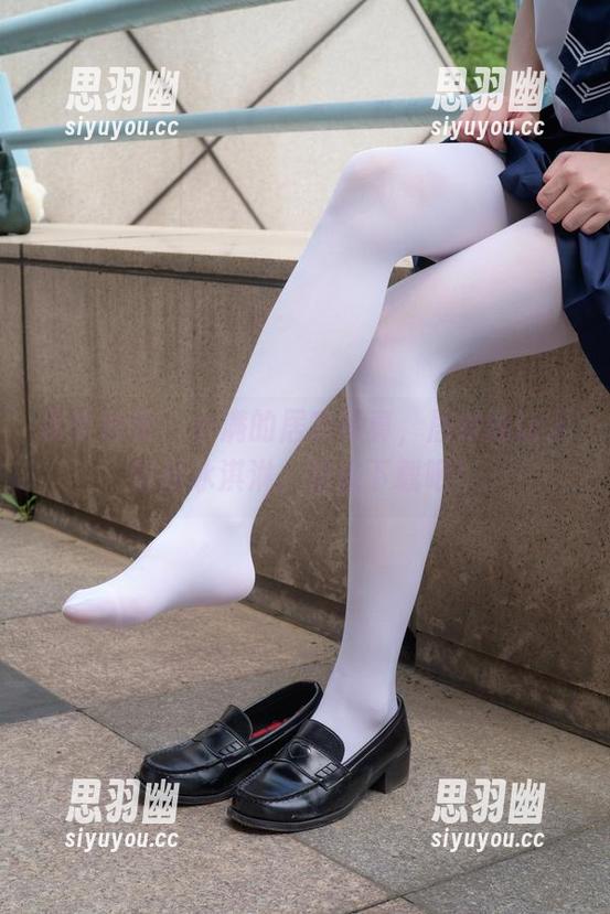 森萝财团 - 小满的居家写真，居然能让人想起冰淇淋，快来下载吧！