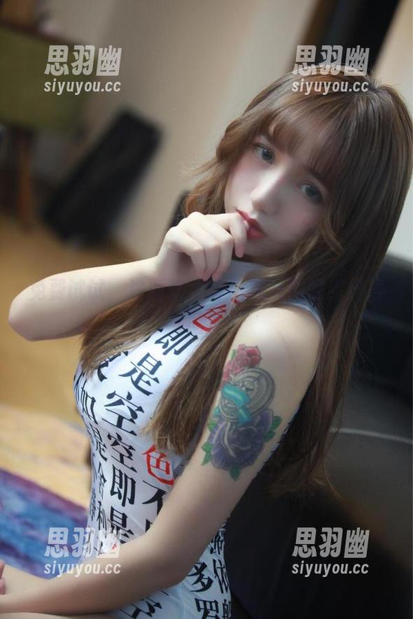 免费试试，洛丽塔大哥与双马尾的缤纷冒险！
