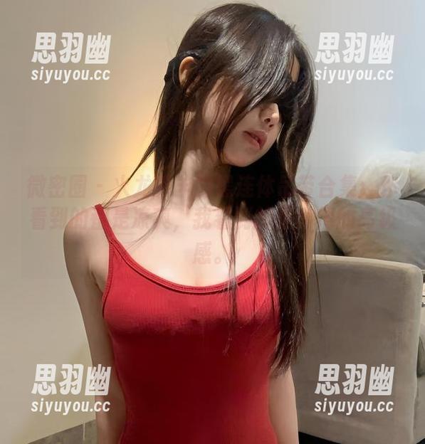 微密圈 - 火龙果羊的黑连体吊带合集：你看到的都是凉爽，我看到的是懒惰的高级感。