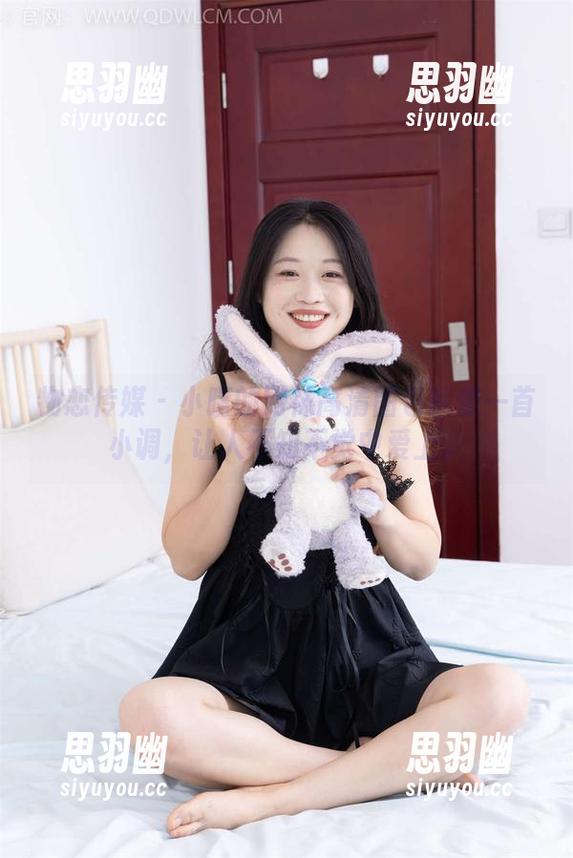 物恋传媒 - 小晴的网袜高清图包就像一首小调，让人不知不觉中爱上。