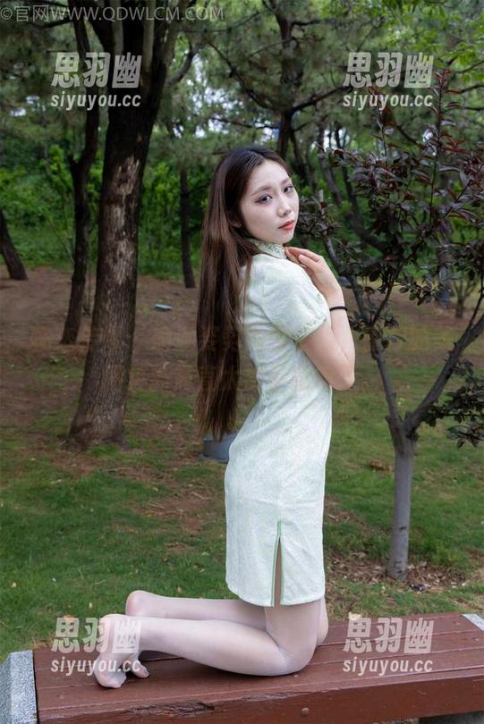 物恋传媒 - 瑜伽姿势随意变换，青柠的美图更新简直太出乎意料了。