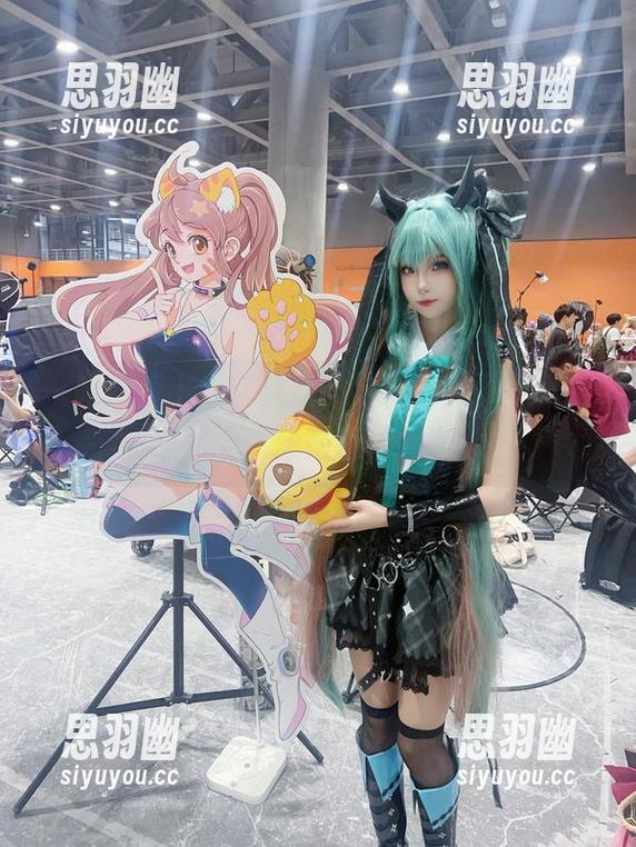 狐玖玖 一眼就爱上!狐玖玖的定制图片,少女感十足,真想重返青春啊。