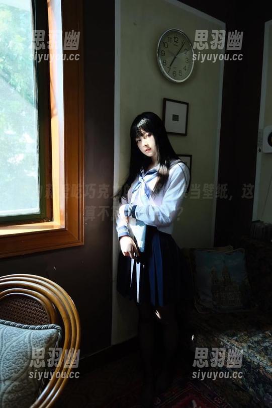 把白莉爱吃巧克力的美游合集当壁纸，这算不算脑洞大开？