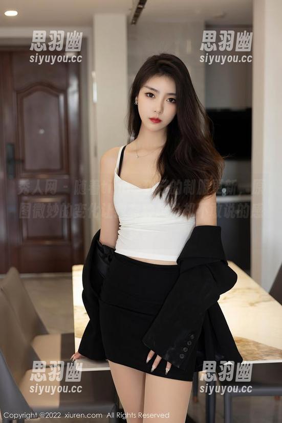 秀人网 - 随着tina_甜仔的制服更新，原图微妙的变化让我有种想说却不敢说的感觉。