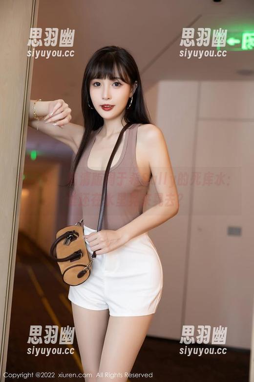 秀人网 - 高清版周于希Sally的死库水：谁还在水里晃来晃去？
