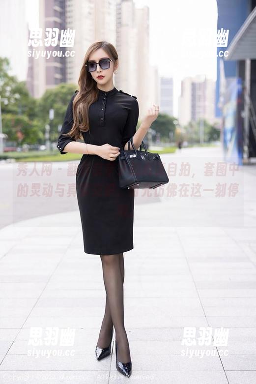 秀人网 - 翻开奈奈子的高清自拍，套图中的灵动与真实交织，时光仿佛在这一刻停滞。