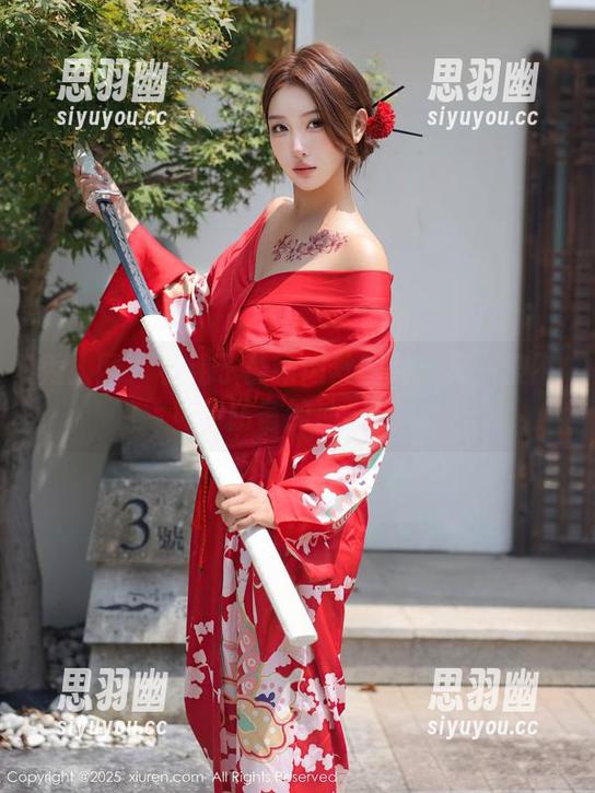 秀人网 - 小纯子最新肉丝图片：又一波不带防备的冲击！